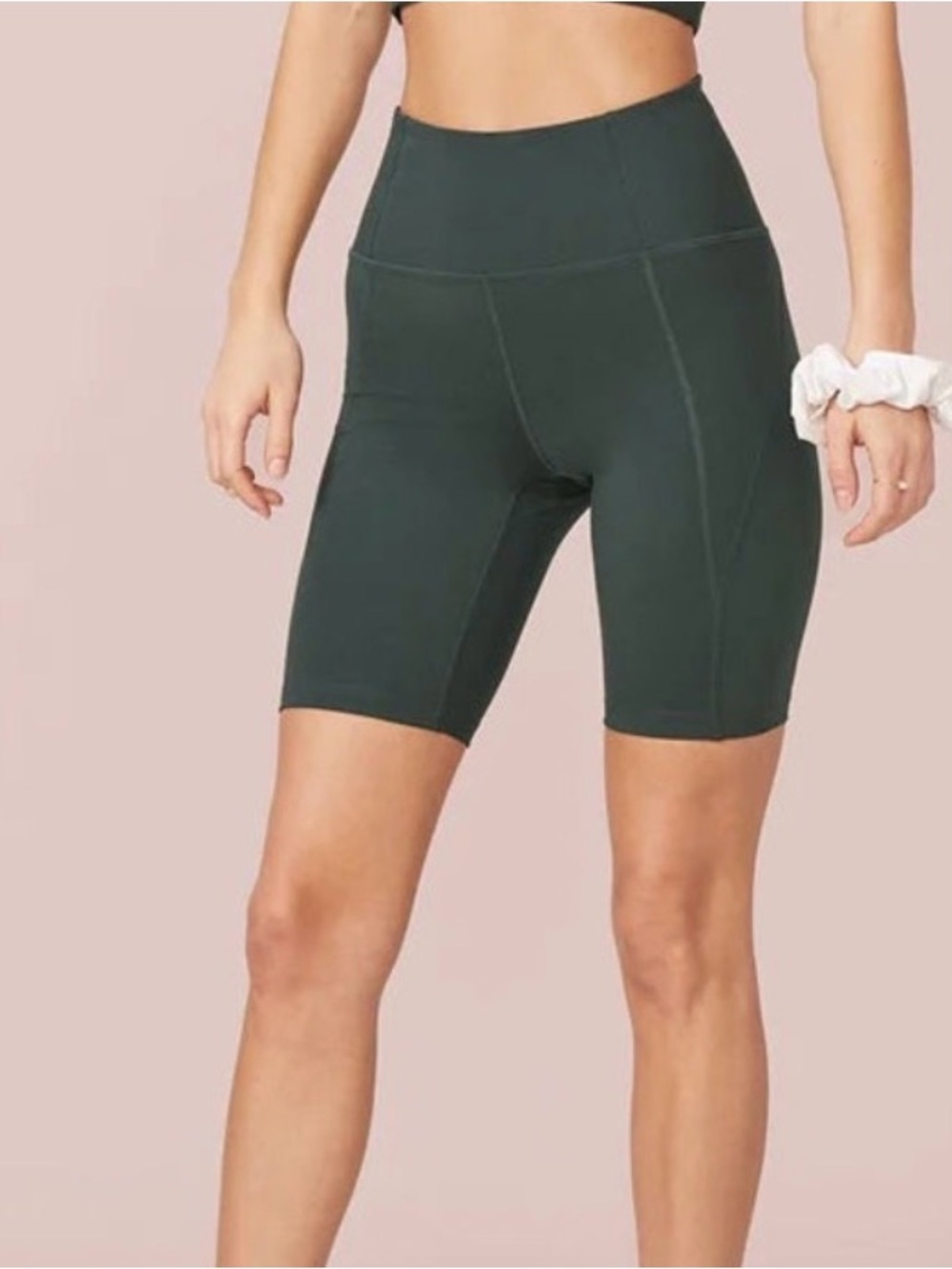 Girlfriend Collective 8” Biker Shorts Size Small